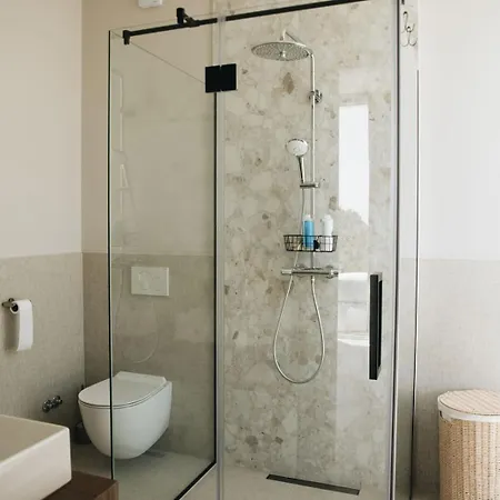 Luxury Morello 2 With Heated Pool, Gym, Sauna *