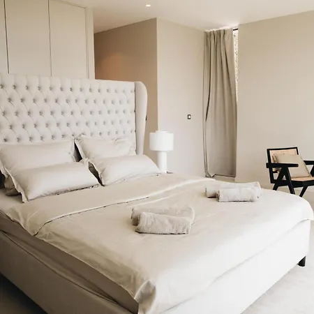 Luxury Morello 2 With Heated Pool, Gym, Sauna Villa *