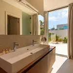 别墅 Luxury Morello 2 With Large Heated Pool & Wellness 科尔丘拉