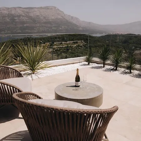 Luxury Morello 2 With Heated Pool, Gym, Sauna