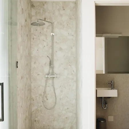 Luxury Morello 2 With Heated Pool, Gym, Sauna * Κόρτσουλα