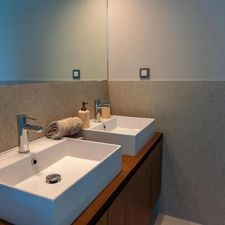 Luxury Morello 2 With Large Heated Pool & Wellness 科尔丘拉