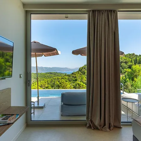 Villa Luxury Morello 2 With Large Heated Pool & Wellness