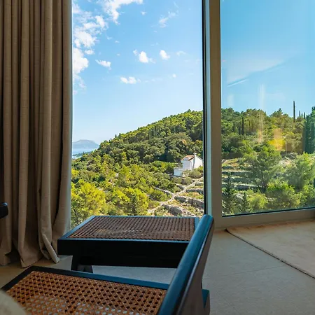 Villa Luxury Morello 2 With Large Heated Pool & Wellness *