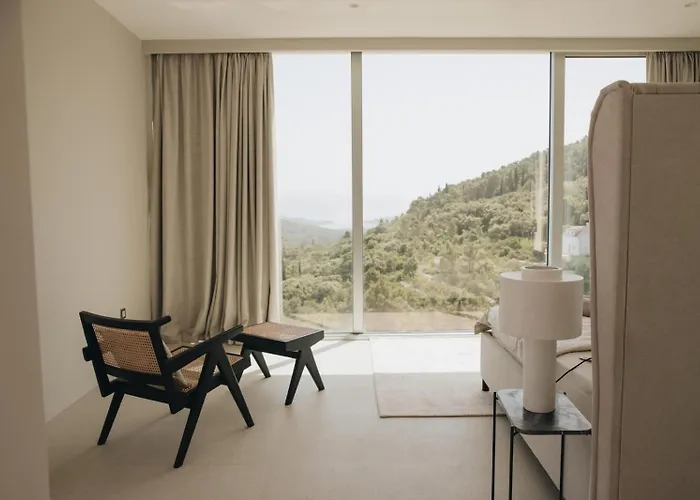 Luxury Morello 2 With Heated Pool, Gym, Sauna Villa