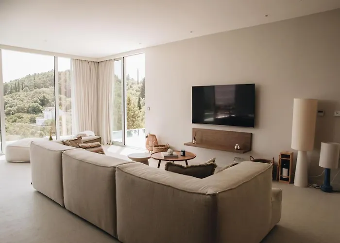 Villa Luxury Morello 2 With Heated Pool, Gym, Sauna