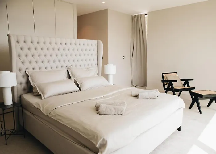 Luxury Morello 2 With Heated Pool, Gym, Sauna Villa *