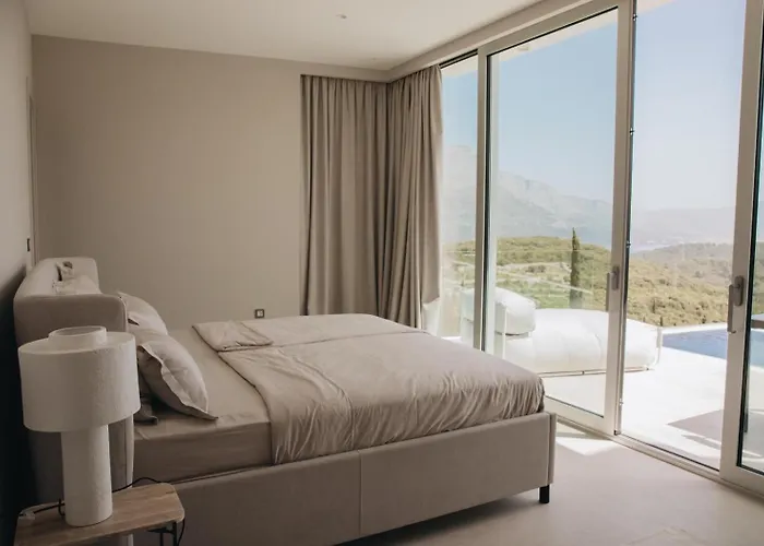 Luxury Morello 2 With Heated Pool, Gym, Sauna Villa *