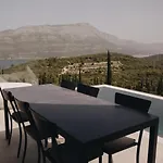 Luxury Morello 2 With Large Heated Pool & Wellness