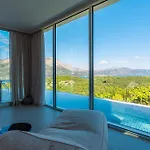 Βίλα Luxury Morello 2 With Large Heated Pool & Wellness Κόρτσουλα