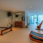 Luxury Morello 2 With Large Heated Pool & Wellness *