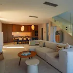 Luxury Morello 2 With Large Heated Pool & Wellness Βίλα Κόρτσουλα